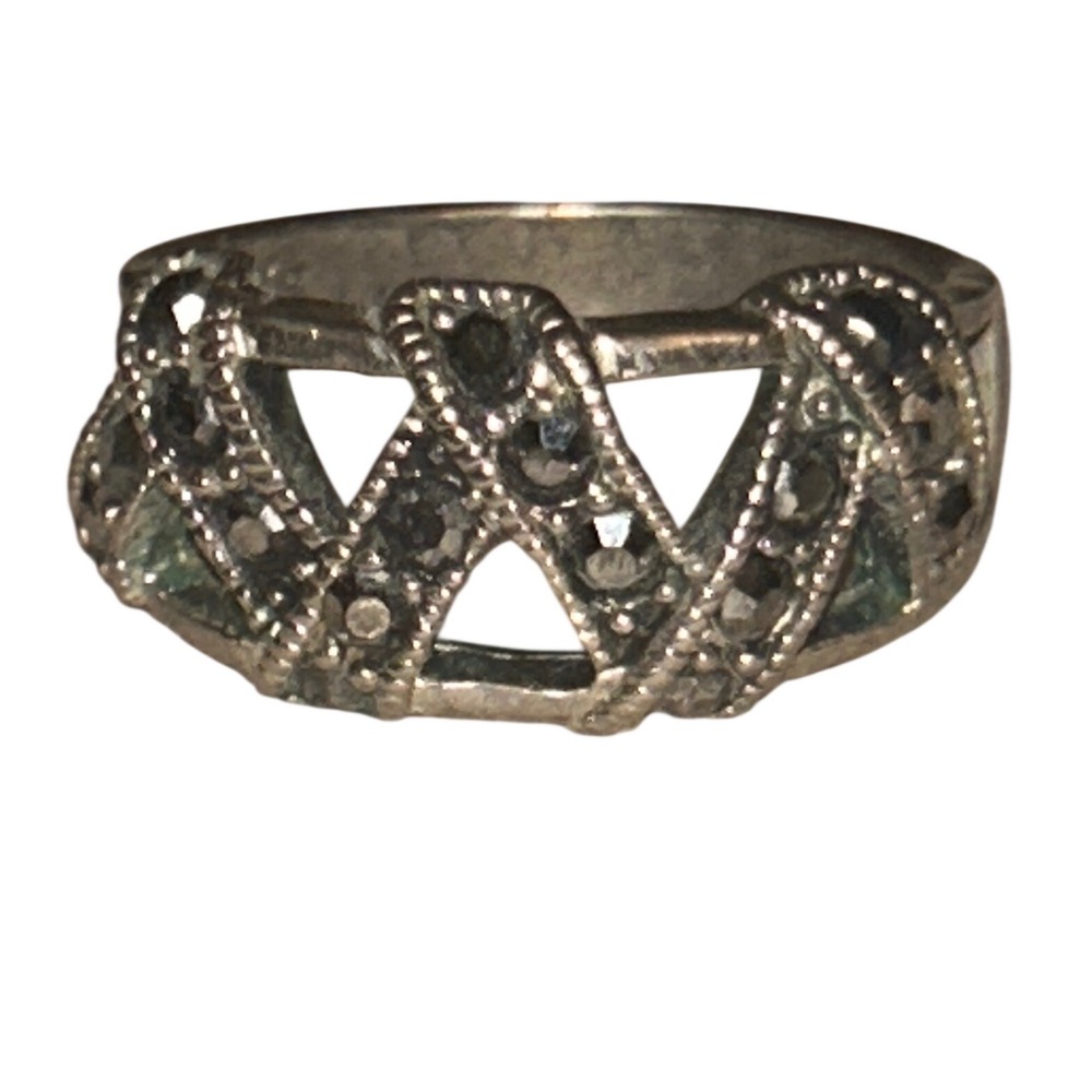 Lia Sophia Y2K Corset Ring Silver Tone Hematite Crystal Openwork